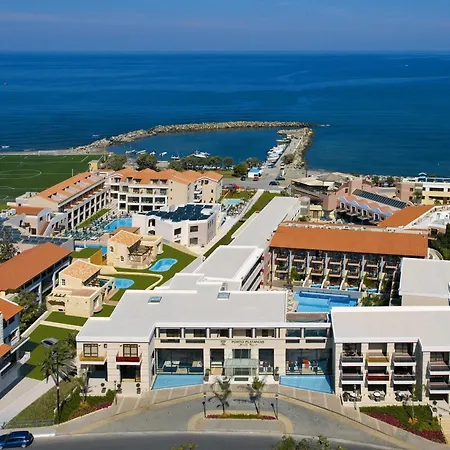 Station touristique Porto Platanias &
