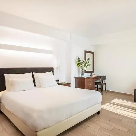 Porto & Resort Platanias (Crete)