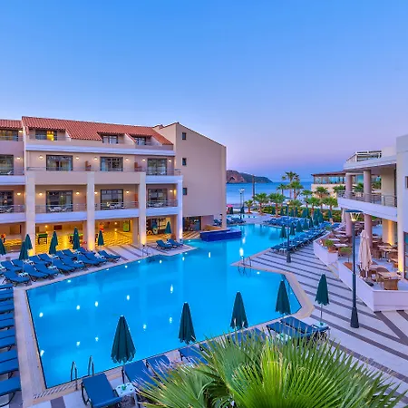 Porto Platanias & Θέρετρο Platanés